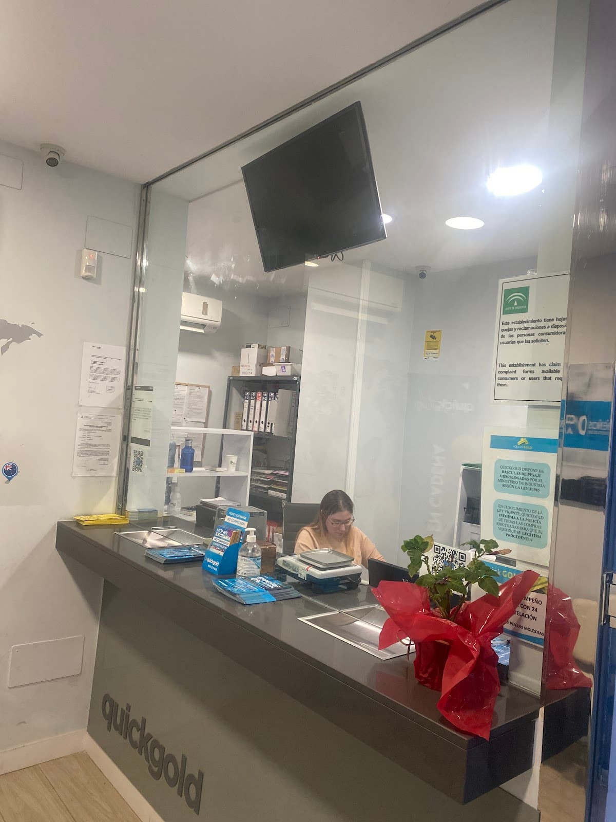 Inversión oro en Málaga — Quickgold Álamos