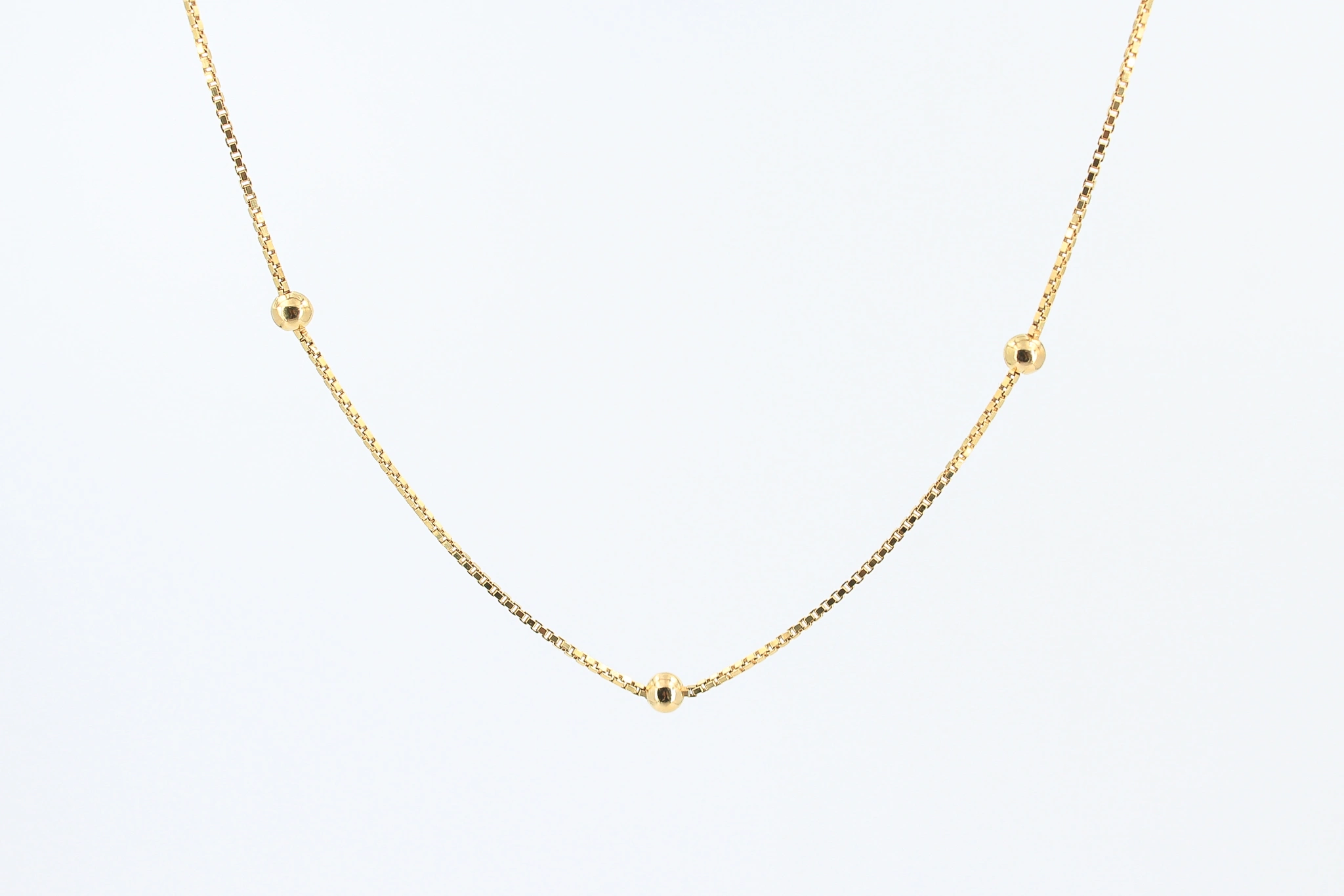 Collar Veneciano de Oro 18K con Esferas