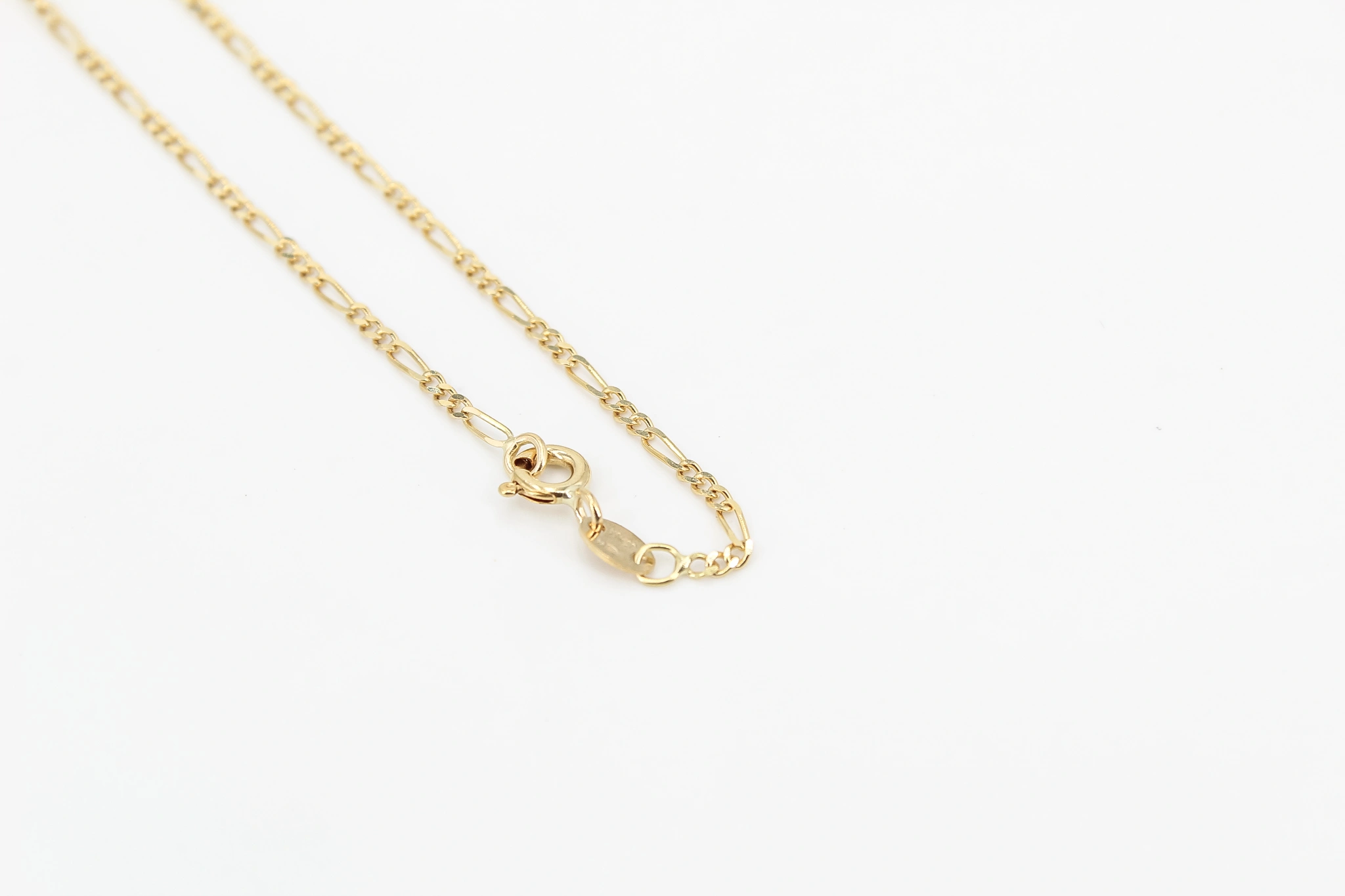 Cadena Figaro de oro 18K — vista alternativa
