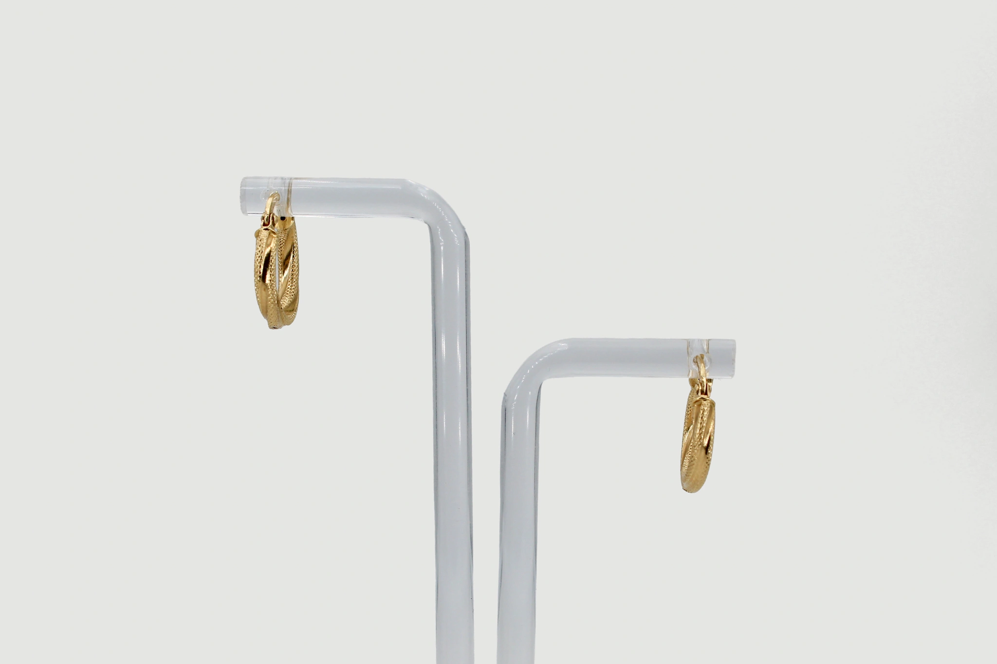 Aro de oro de 18k — vista alternativa