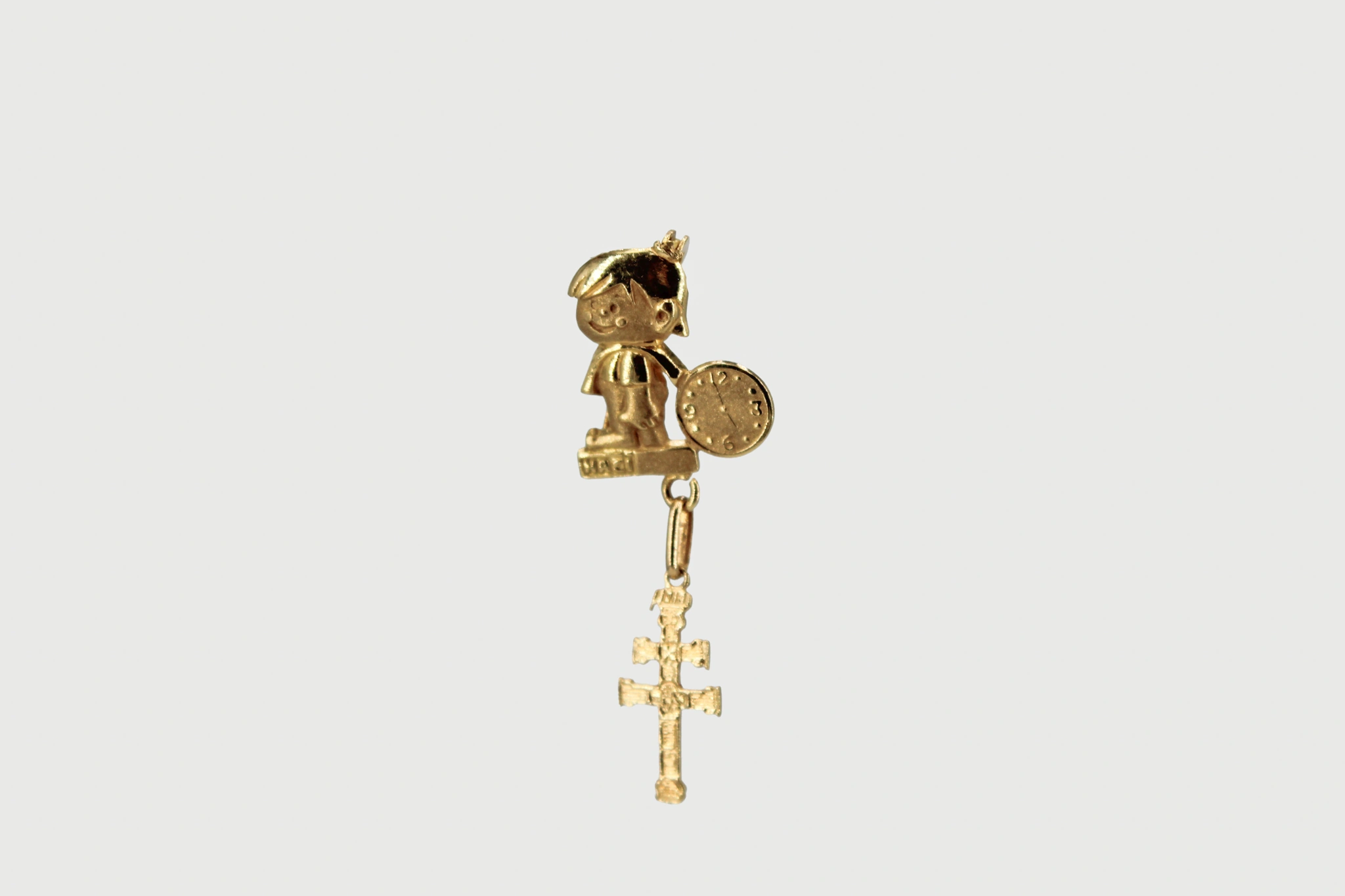 Broche de oro de 18k con figura infantil y cruz — vista alternativa