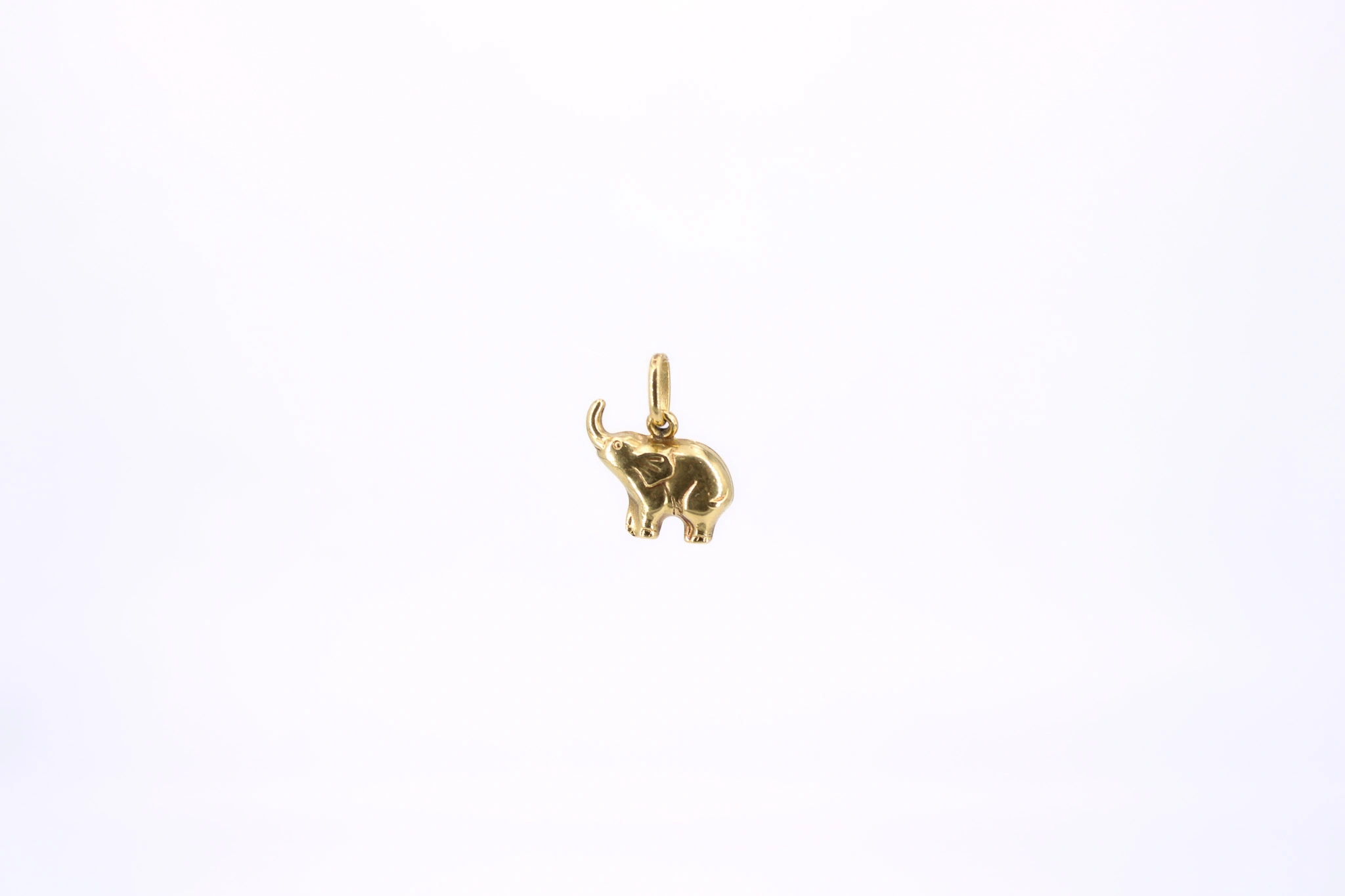 Colgante de elefante de oro 18K — foto 1