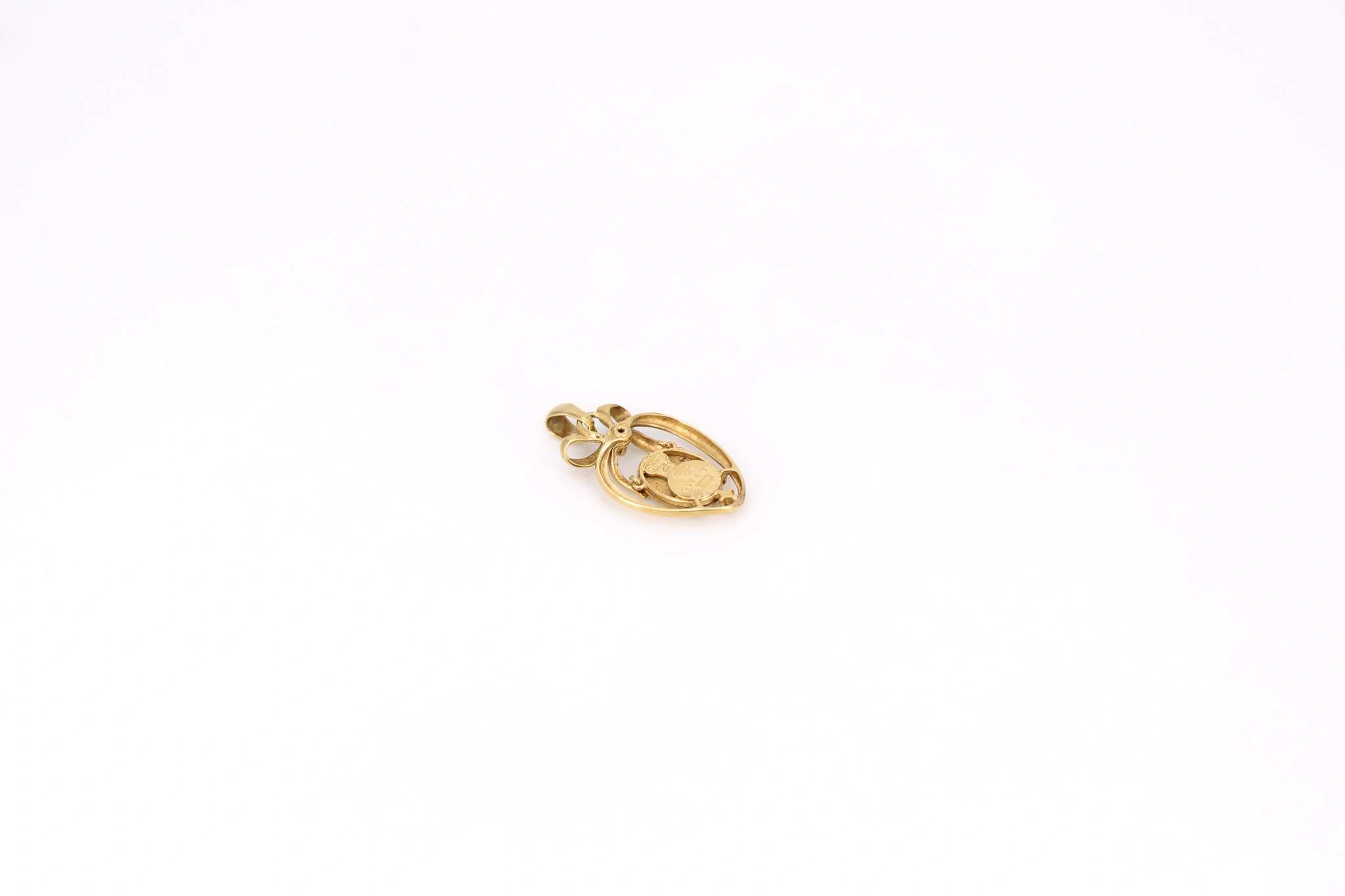 Colgante de oro corazón con lazo 18K — foto 3